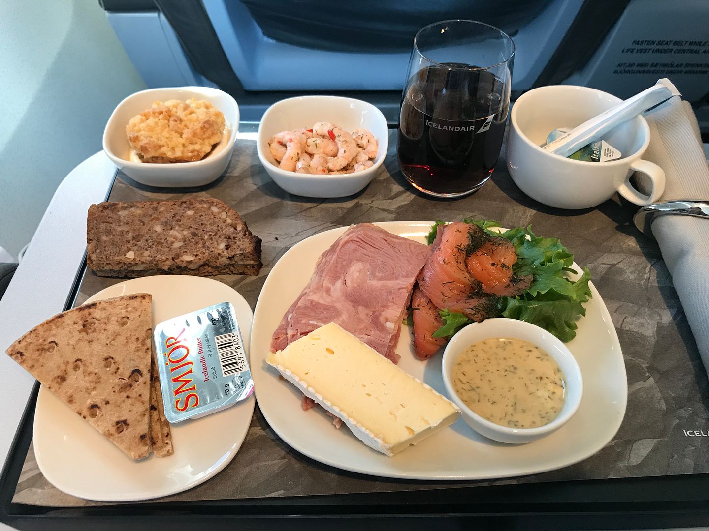 FI Icelandair Menus SQTalk